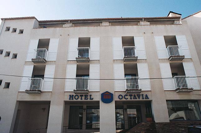 קדאקז Hotel Octavia מראה חיצוני תמונה